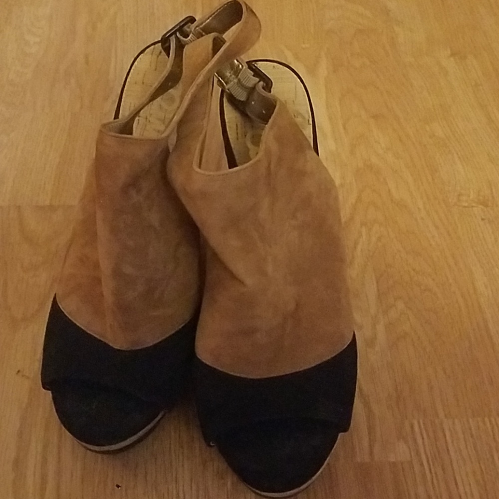 Open toed suede wedges